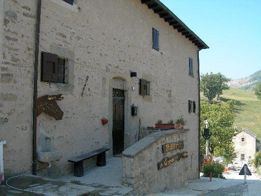 Ostello Podesteria Di Gombola Polinago ภายนอก รูปภาพ